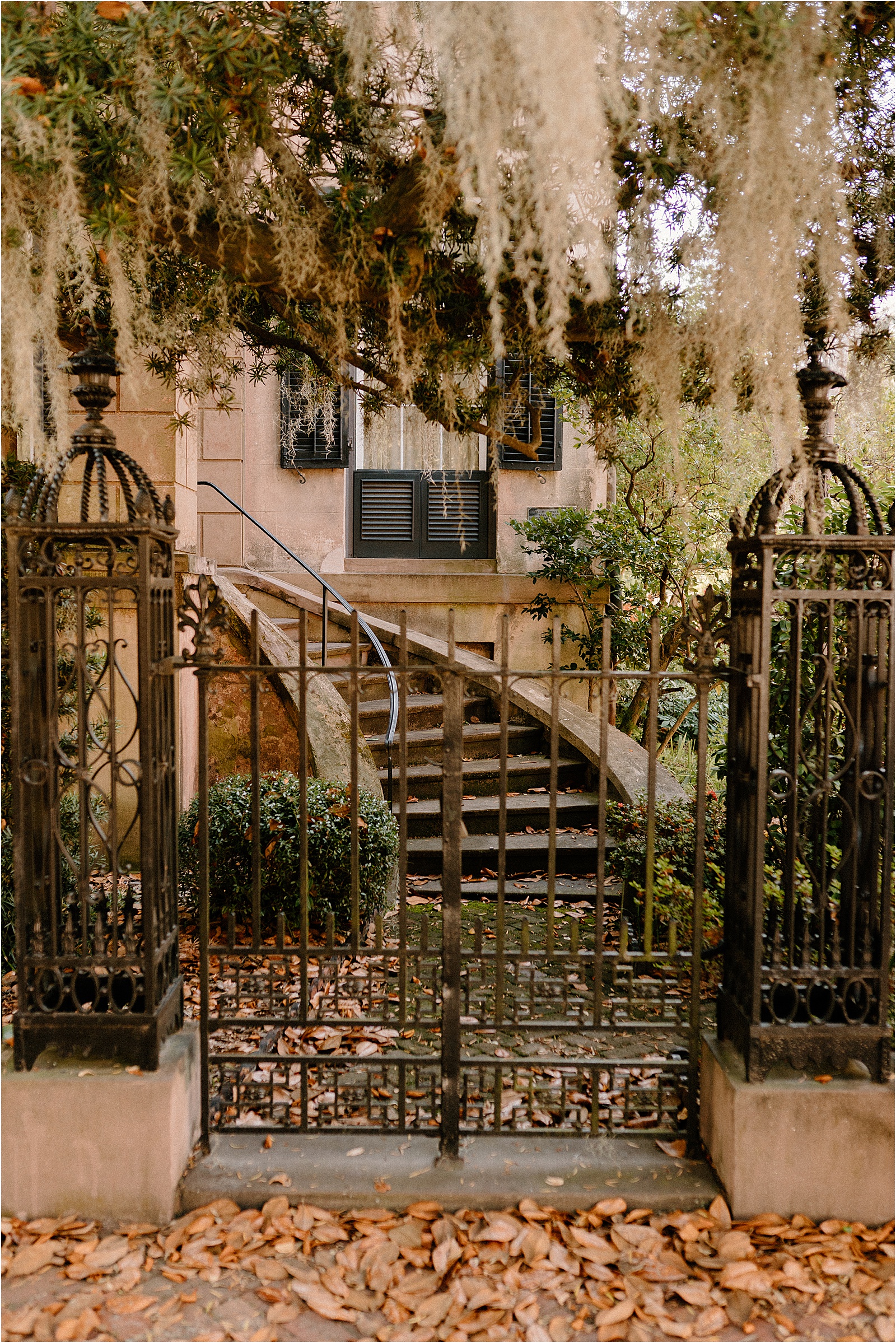 harper fowlkes house wedding savannah georgia spanish moss wedding