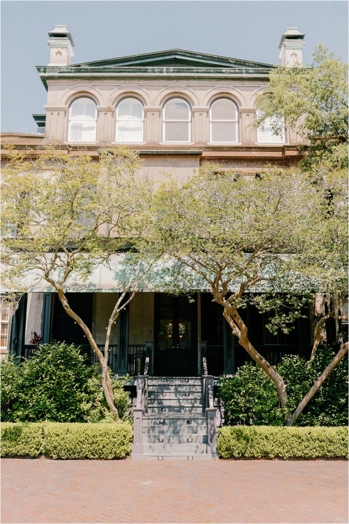 harper fowlkes house wedding savannah georgia garden wedding venue